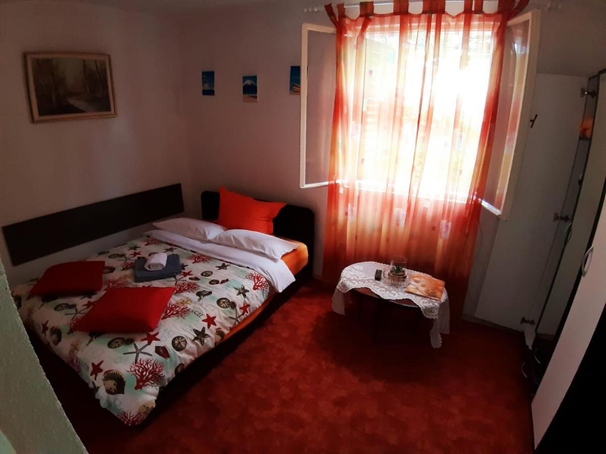App Veselica Apartment Umag Ngoại thất bức ảnh