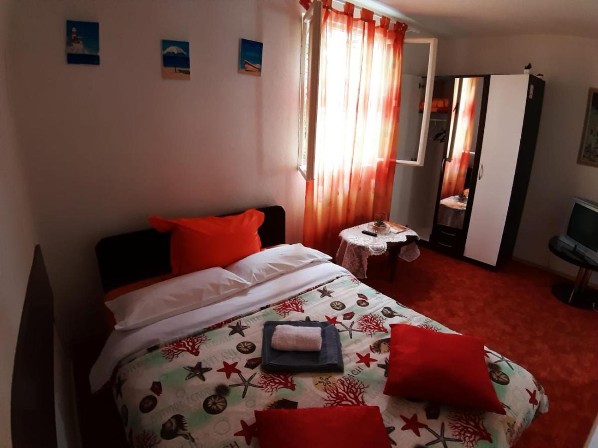 App Veselica Apartment Umag Ngoại thất bức ảnh